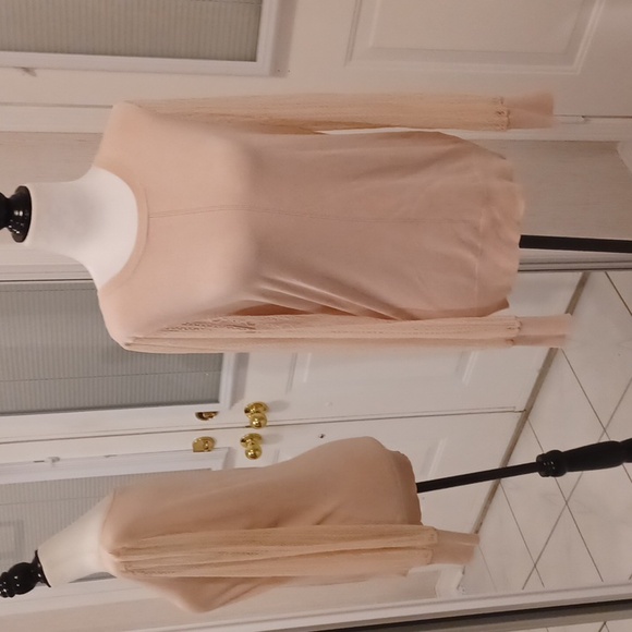 $4 Add-on Light Pink Lace Sleeve Sweater - Size Medium - Picture 1 of 7